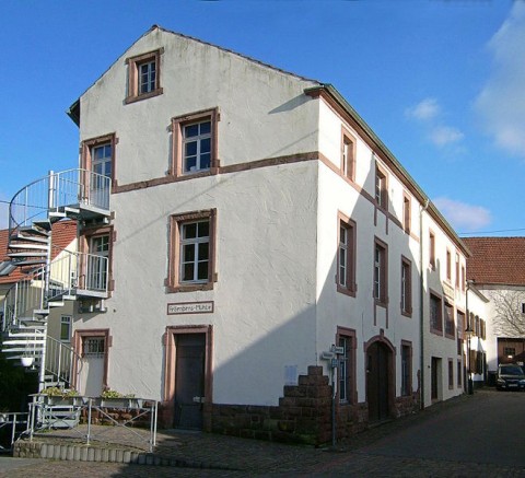 659px-MerzigFellenbergmhle2 Mittlere Webansicht